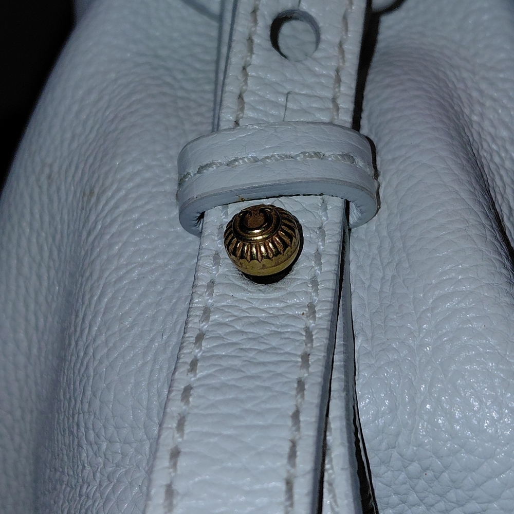 Ferragamo Gancini Satchel Tote Soft Off White Pebbled Leather! - Picture 9 of 16